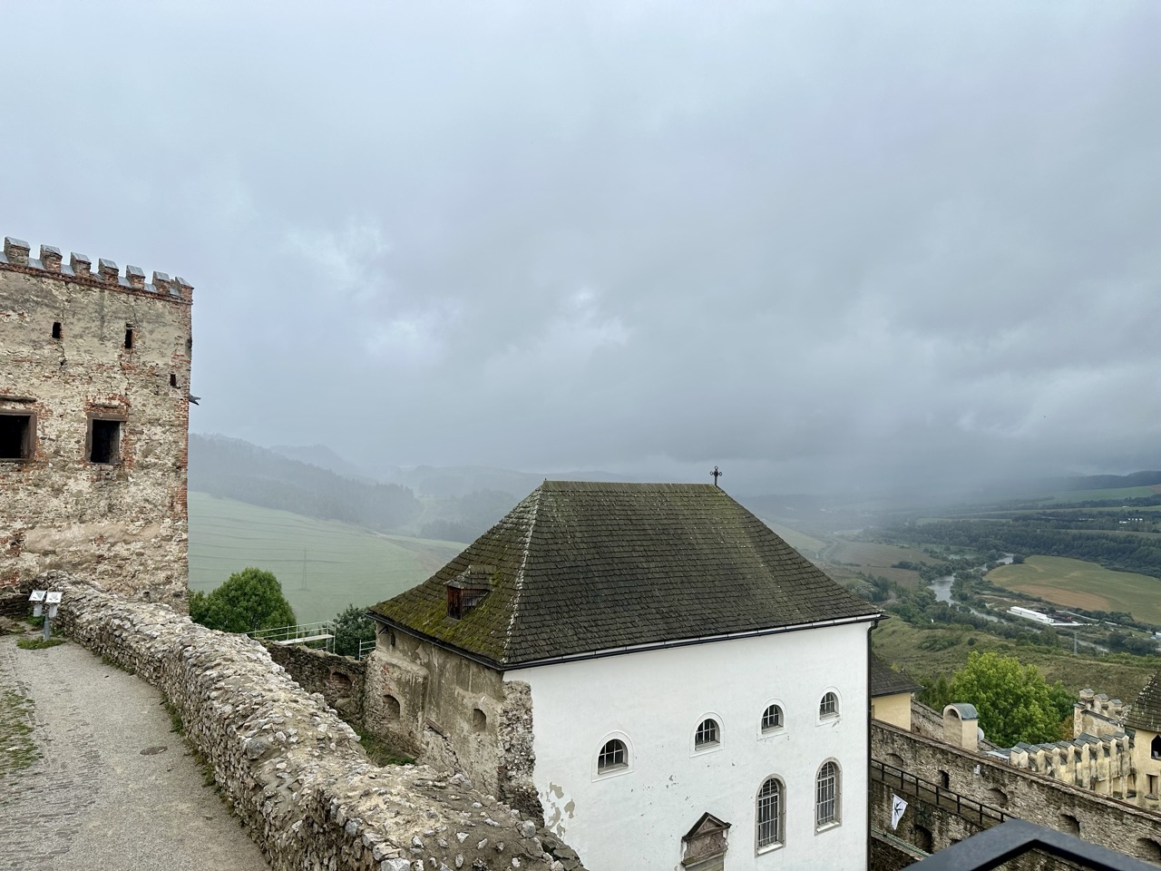 Castle stara lubpvna slovakia