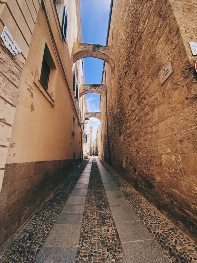 Alghero alleys