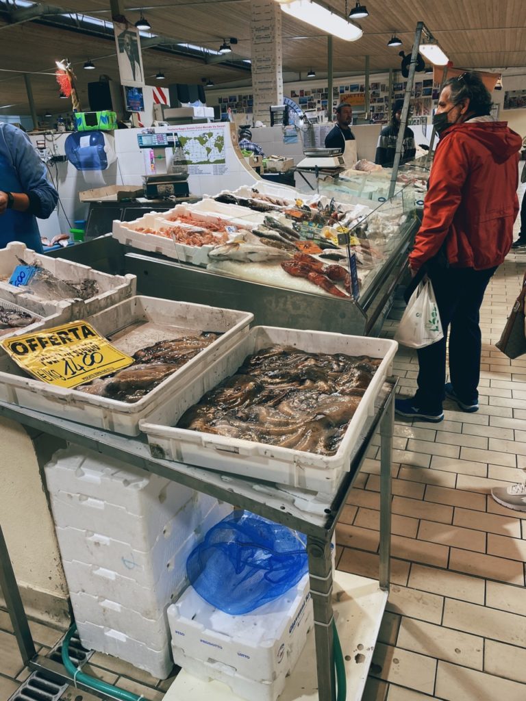 Alghero market