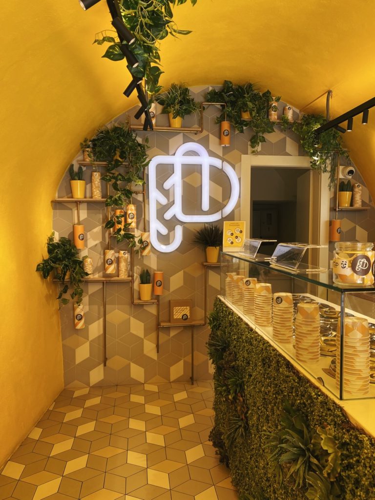 Peppinos gelato garden Dubrovnik
