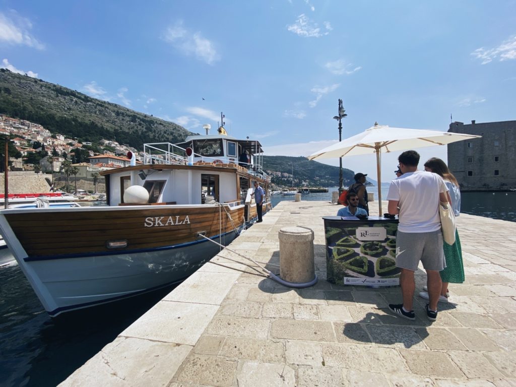 Person selling tickets for Lokrum Island