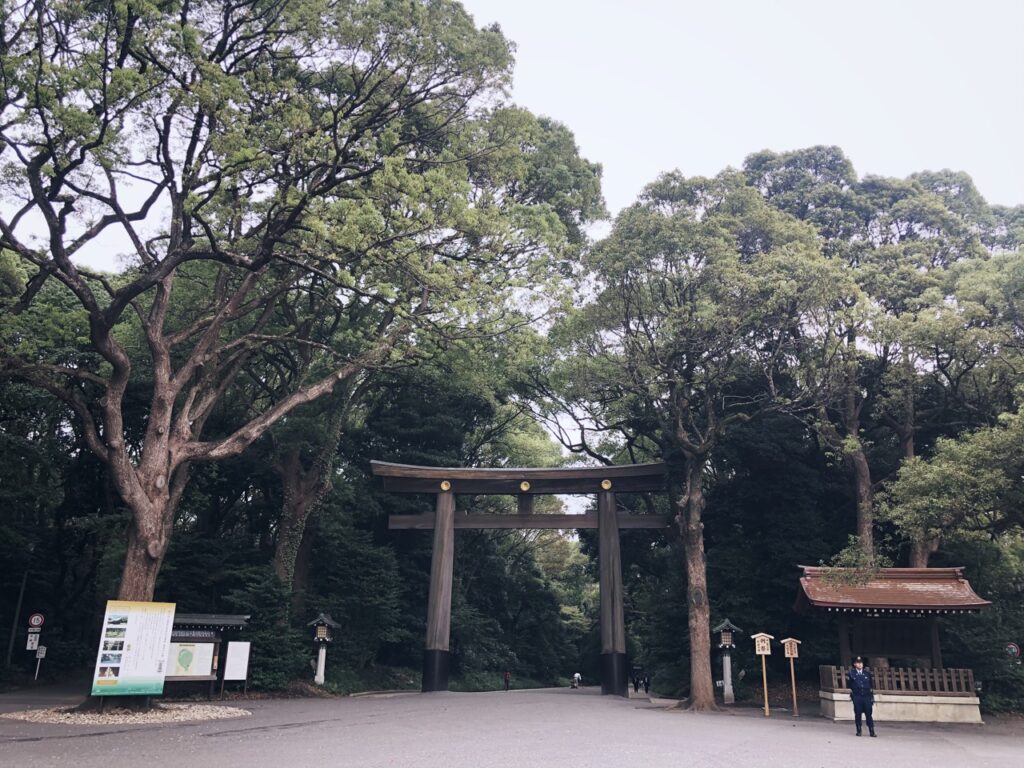 Meiji shrine Tokyo entrance