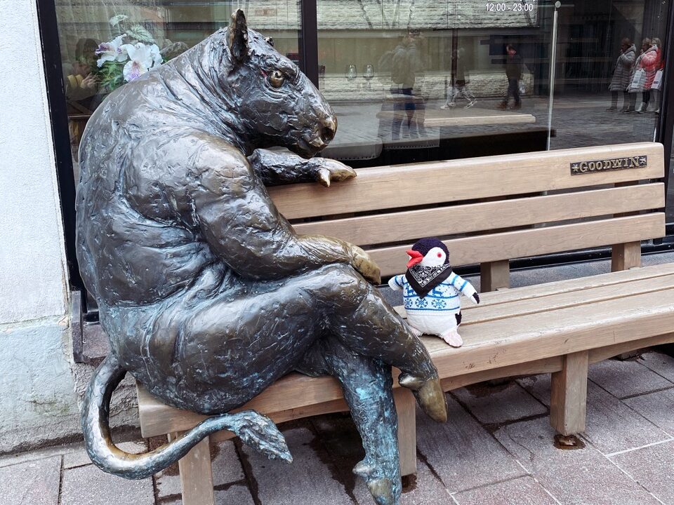 Cow statue Tallinn