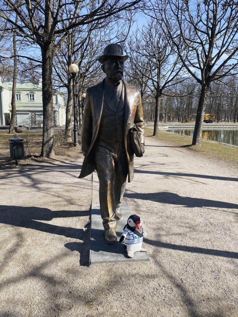 Jaan statue kadriorg park