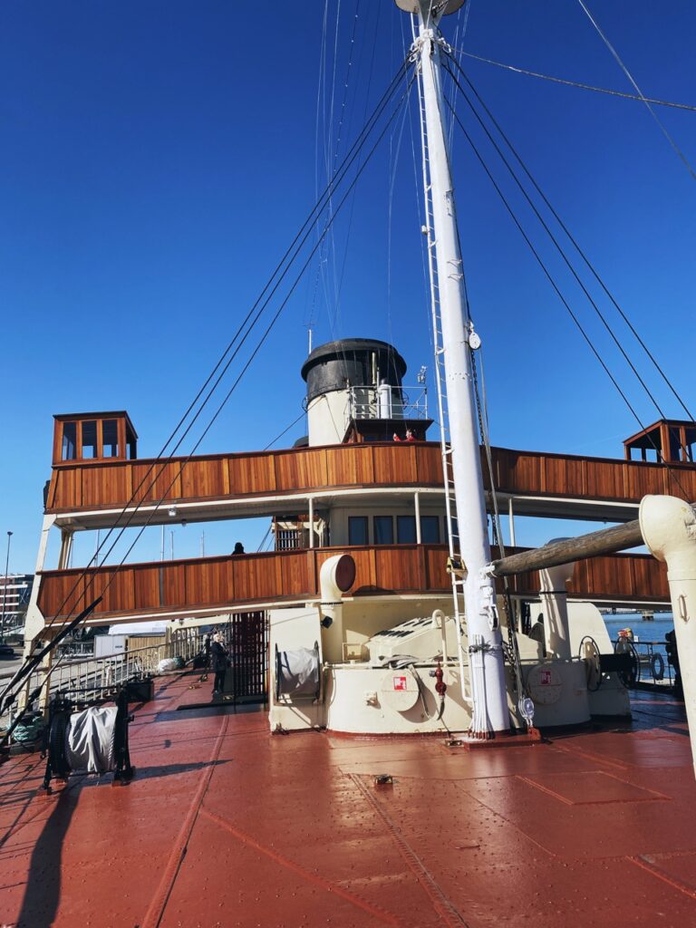 Lennusadam icebreaker outside exhibition