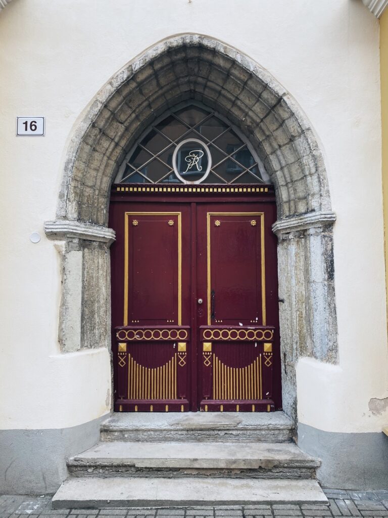 Tallinn colorful doors