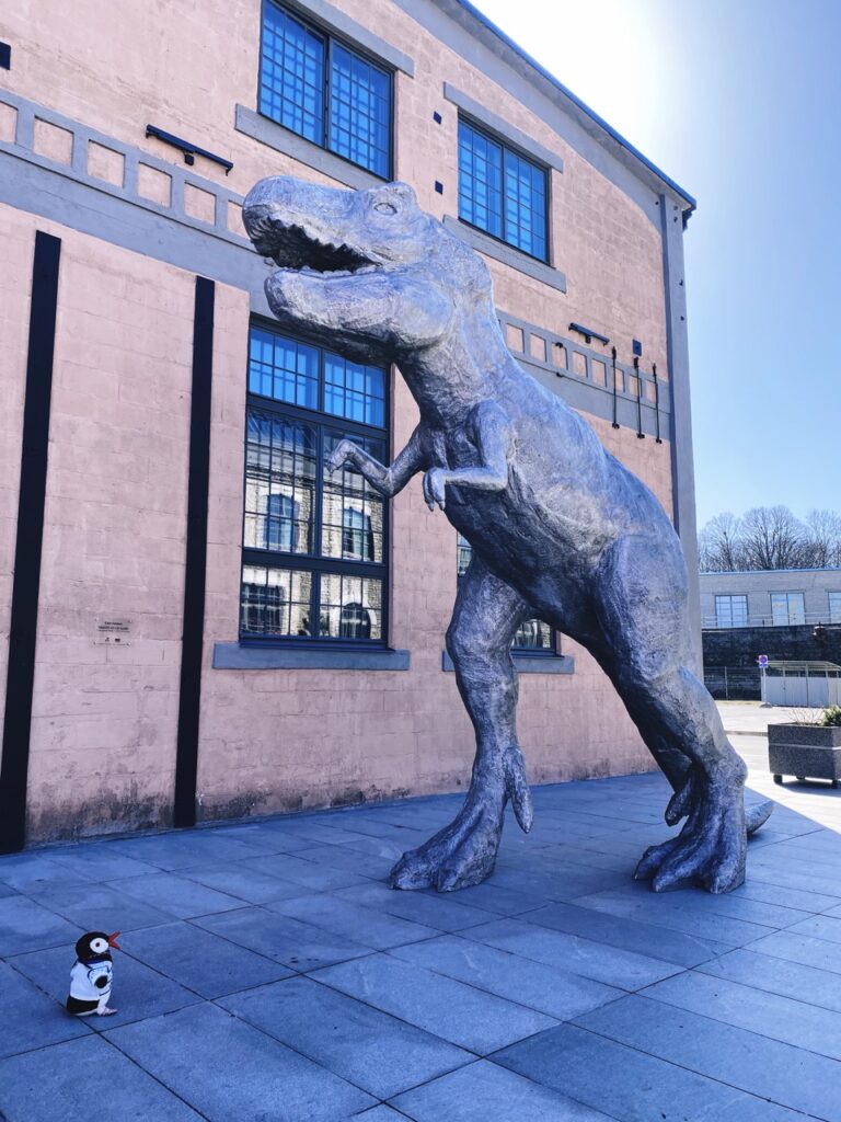 Trex statue Tallinn