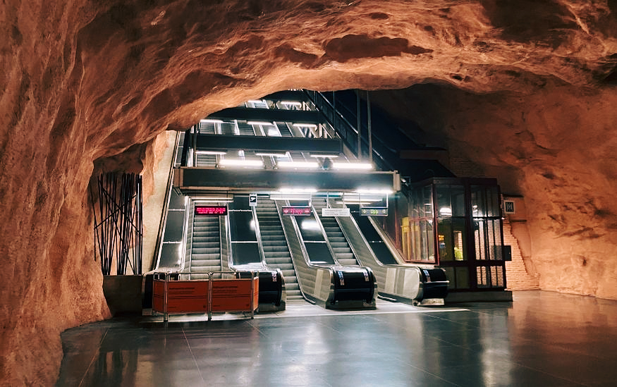 stockholm-subway-stations-featured