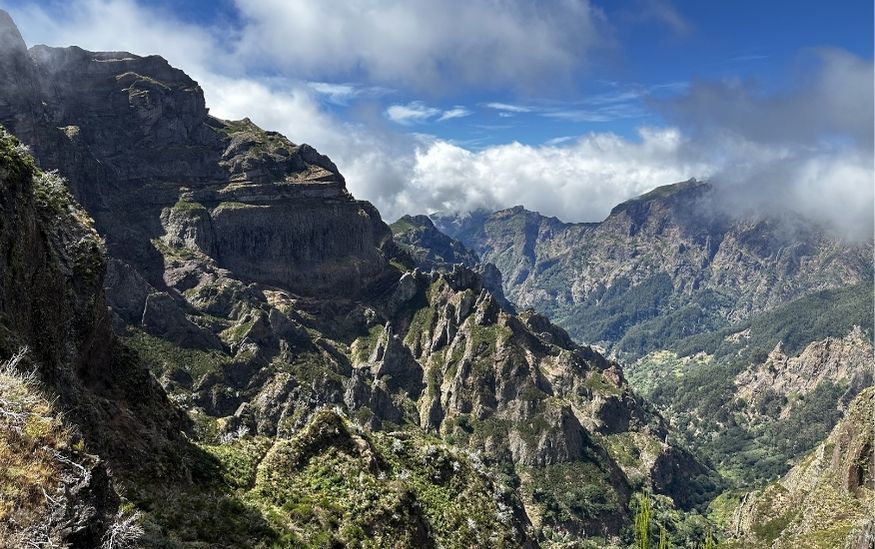 Pico to ruivo Hike featured