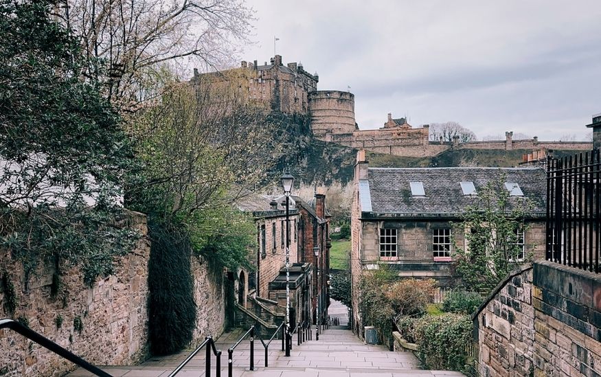 Edinburgh Guide featured