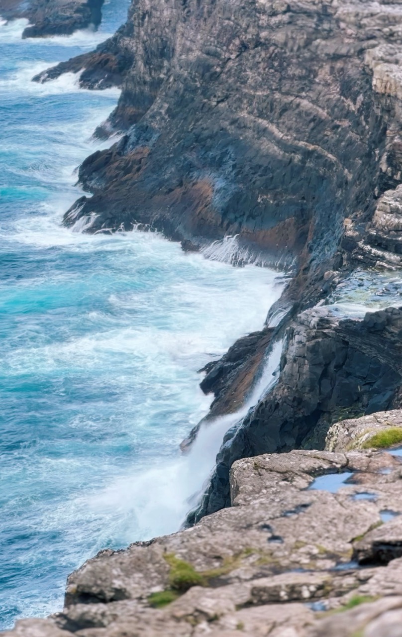 Bosdalafossur Waterfall hike