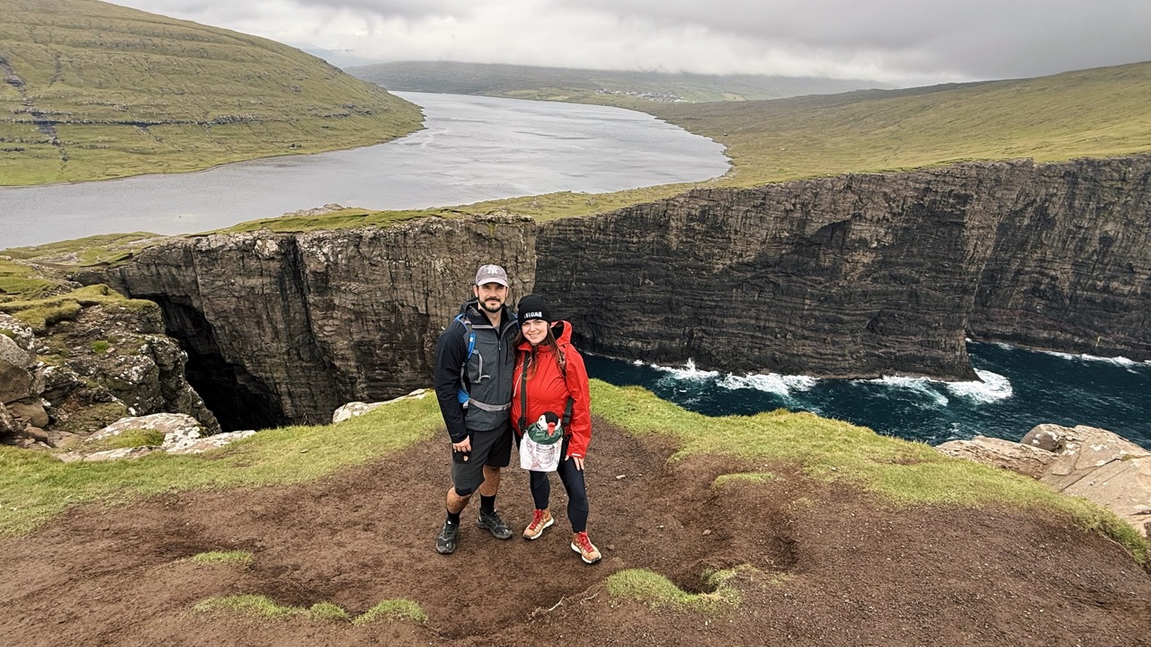 Bosdalafossur Waterfall hike