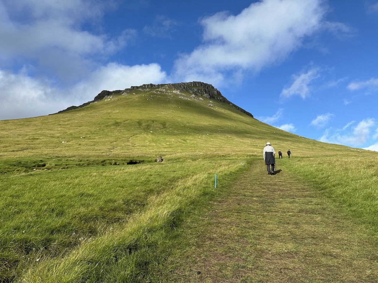 Kallur Lighthouse hike