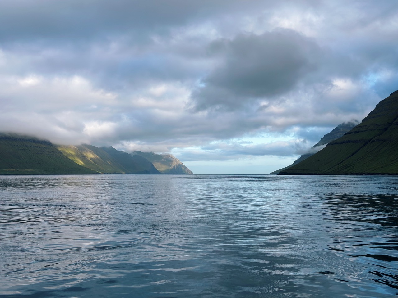 Kallur Lighthouse hike