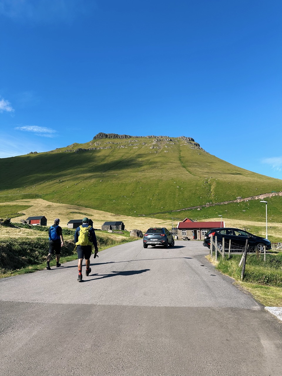 Kallur Lighthouse hike
