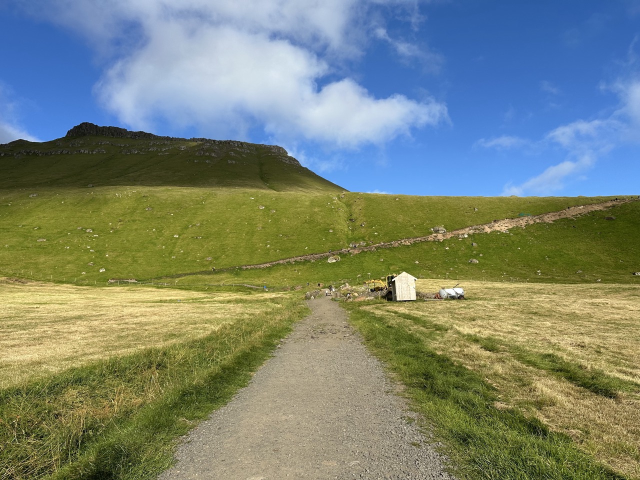 Kallur Lighthouse hike