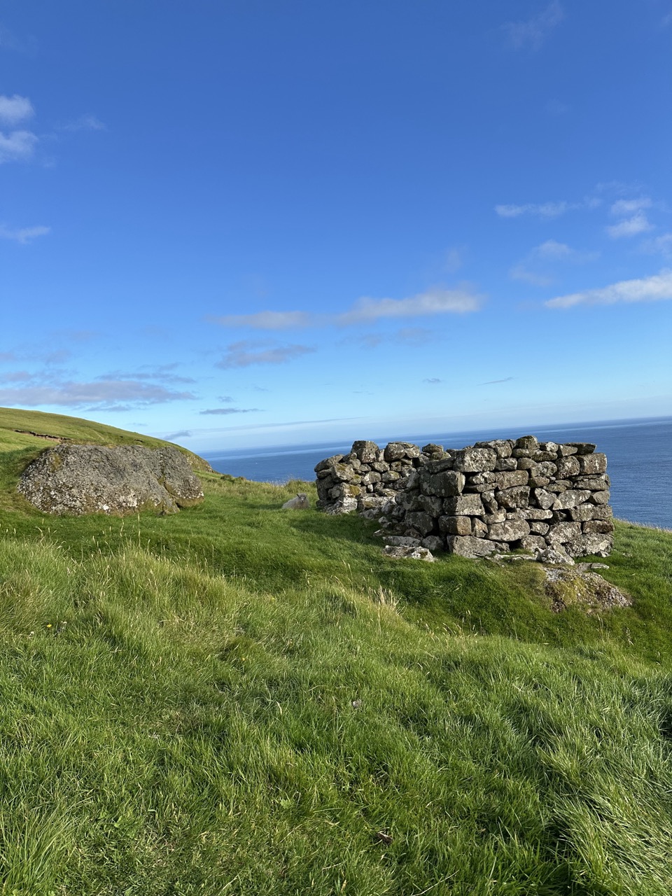Kallur Lighthouse hike