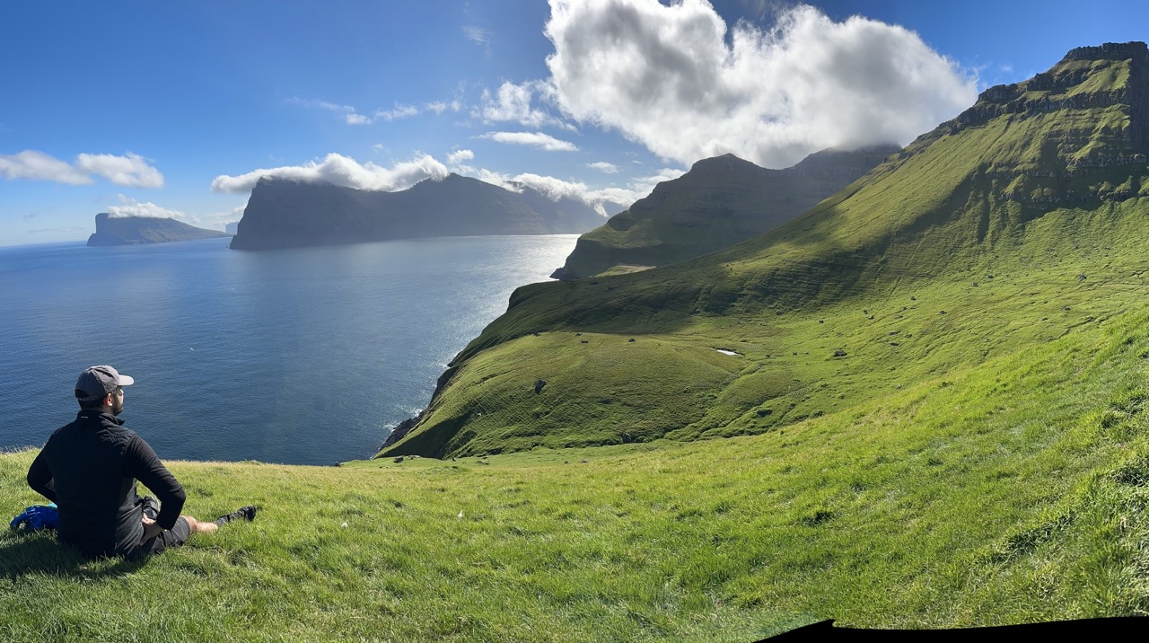 Kallur Lighthouse hike