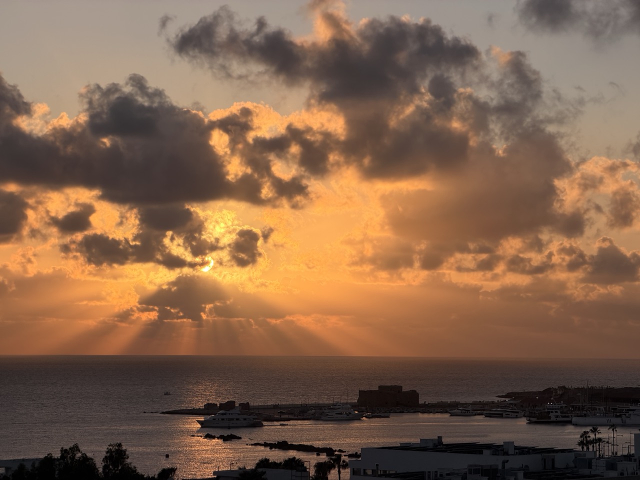 Anemi Hotel review