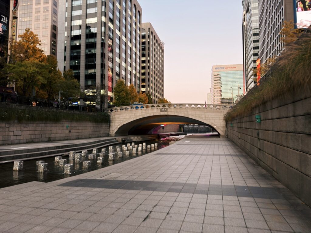 Cheonggyecheon Stream seoul