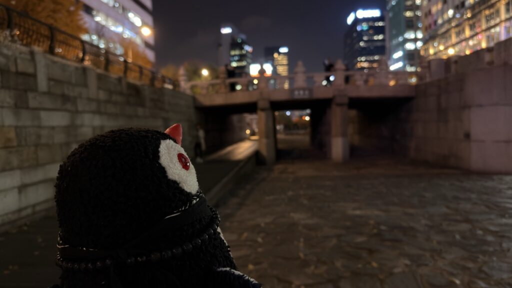 Cheonggyecheon Stream seoul large