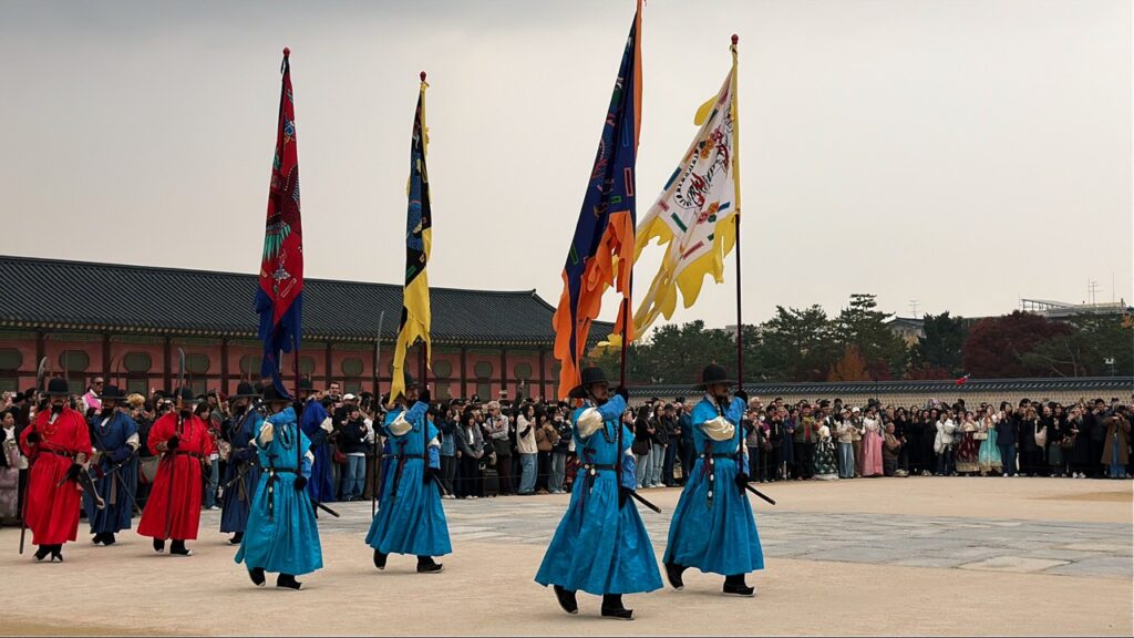 Gyeongbokgung Palace guards Seoul