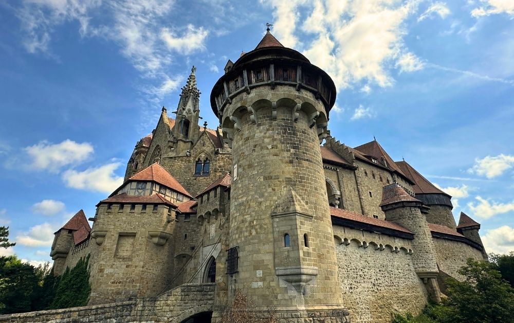 Kreuzenstein Castle austria featured