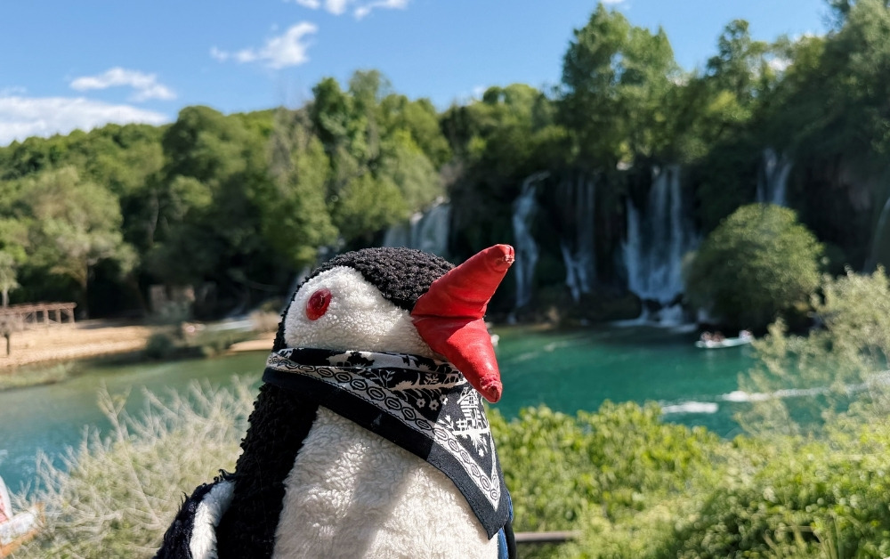 Kravice waterfall featured