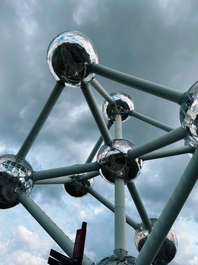Inside brussels Giant Atom atomium
