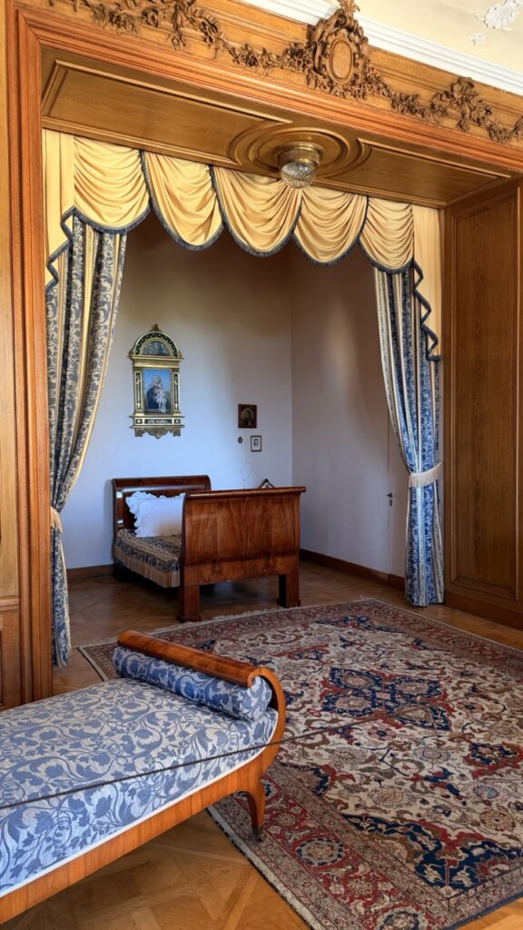 Lednice Castle Travel Guide