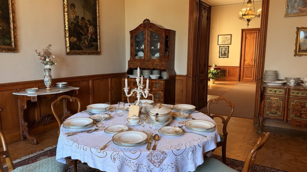 Lednice Castle Travel Guide
