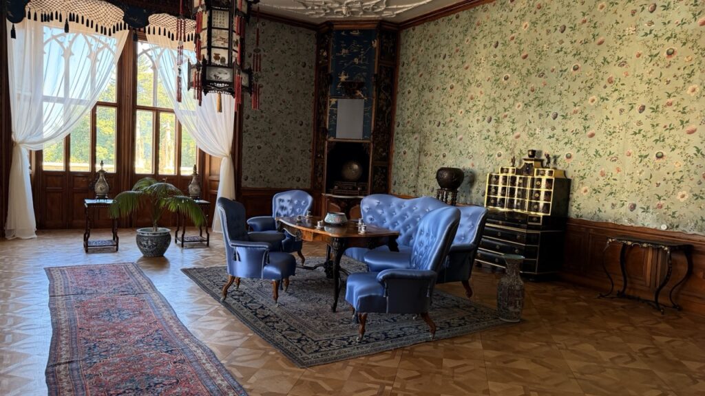Lednice Castle Travel Guide