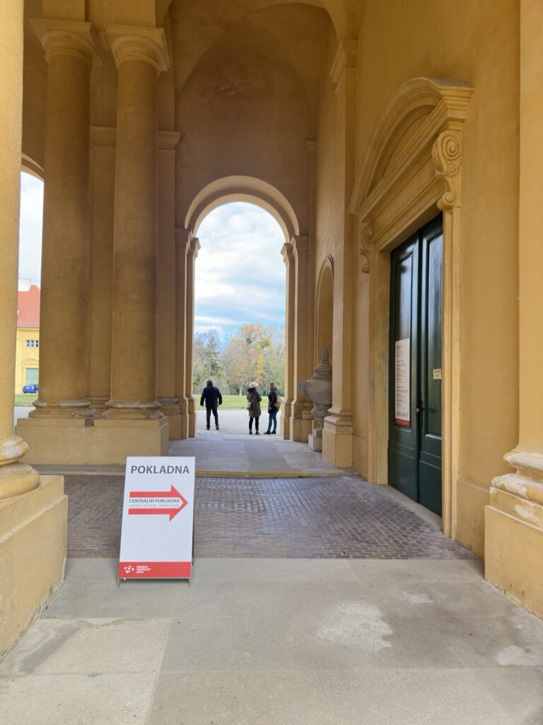 Lednice Castle Travel Guide