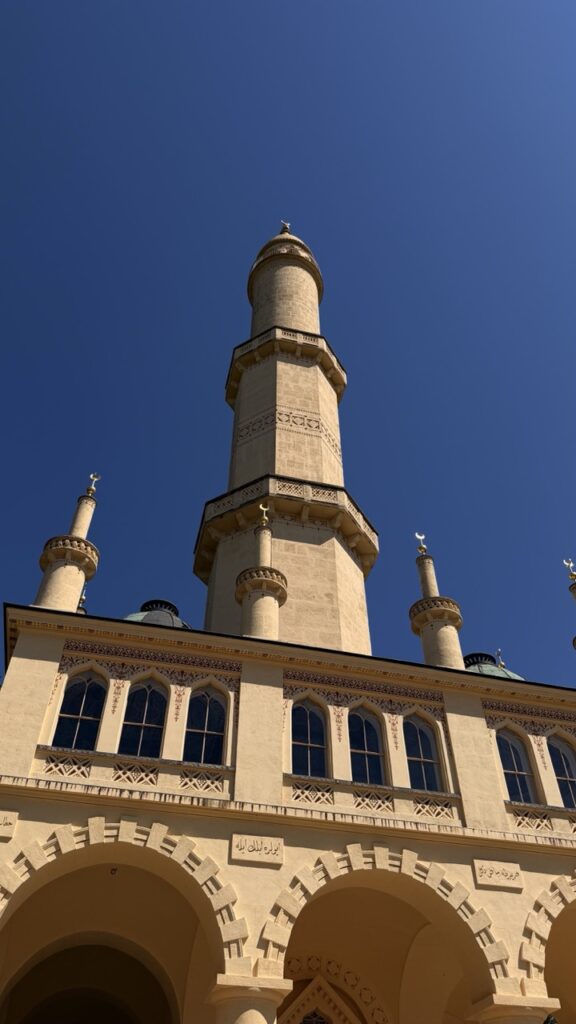 Lednice Castle Travel Guide