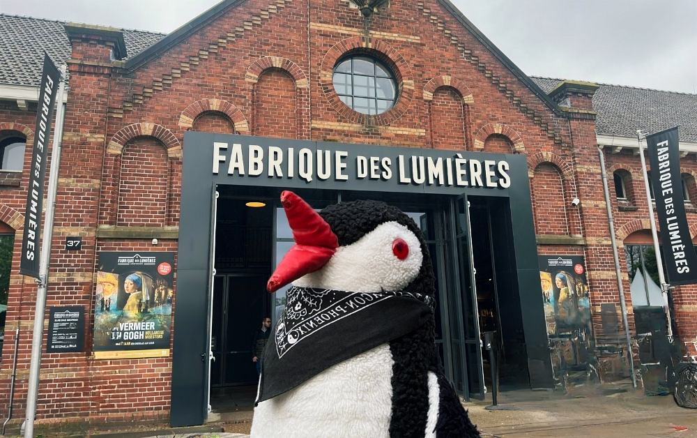 Fabrique des Lumières: When Art Takes Over the Walls in Amsterdam