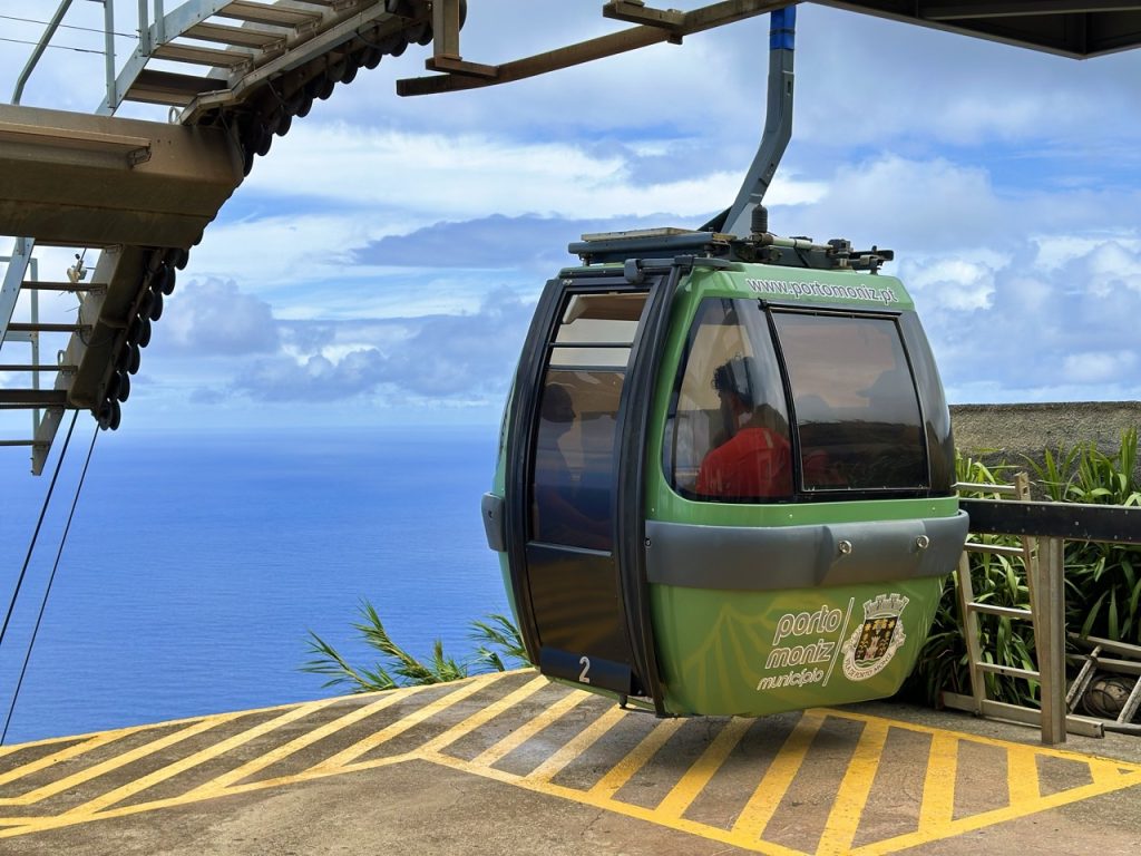 Achadas da Cruz Cable Car