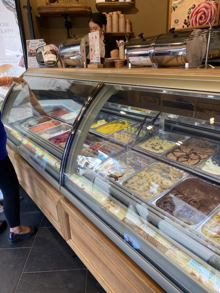 Amonino antibe ice cream