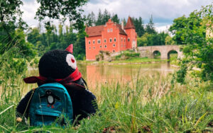 Cervena Lhota Castle featured