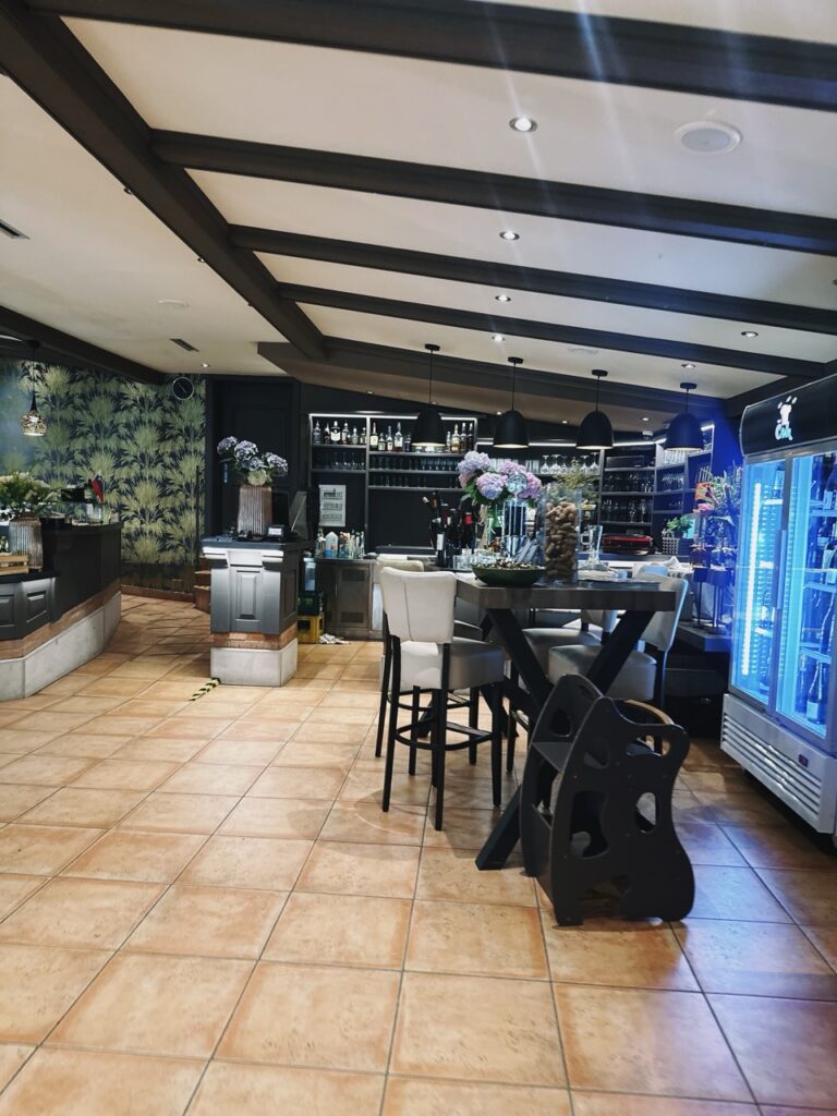Cuk postojna Slovenia restaurant
