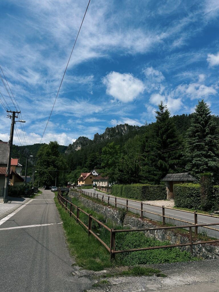 Hiking sulovske Skaly slovakia