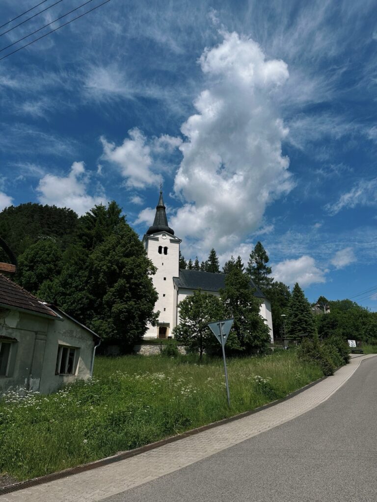 Hiking sulovske Skaly slovakia