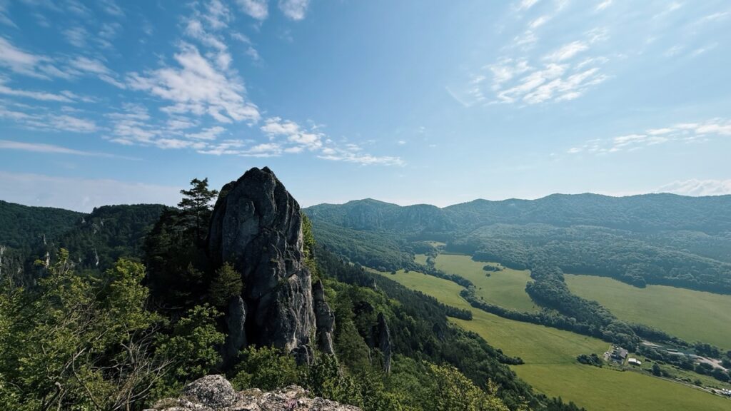 Hiking sulovske Skaly slovakia