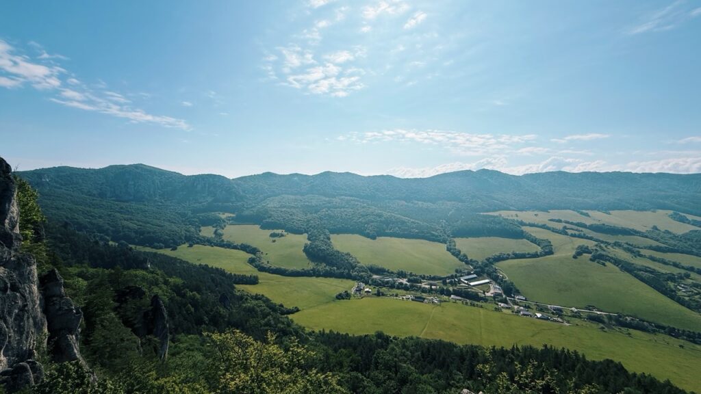 Hiking sulovske Skaly slovakia