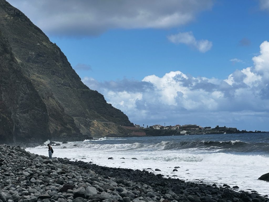Janela rock formations madeira