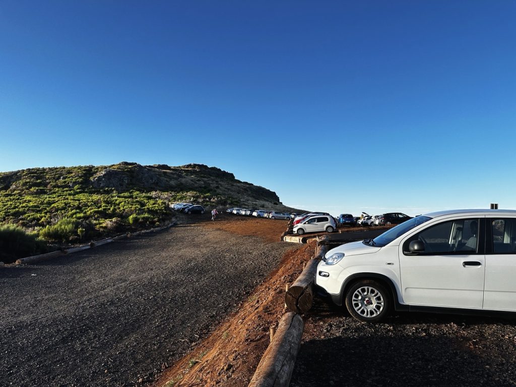 Parking at Miradouro do Juncal