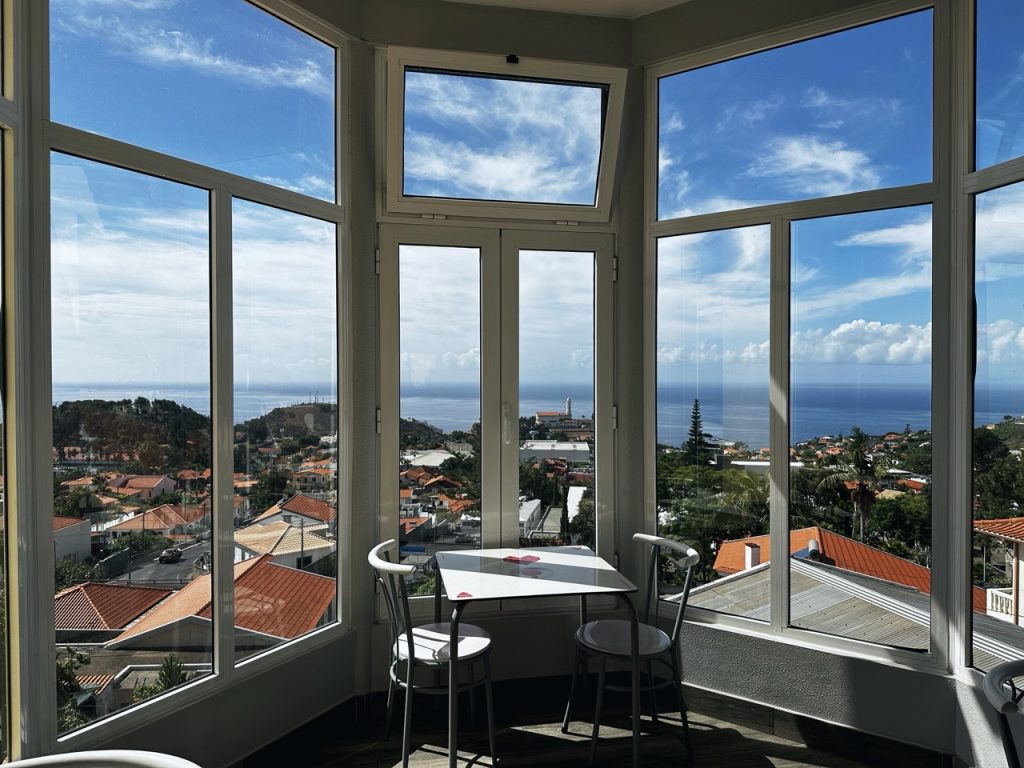 Pinguim snack bar funchal
