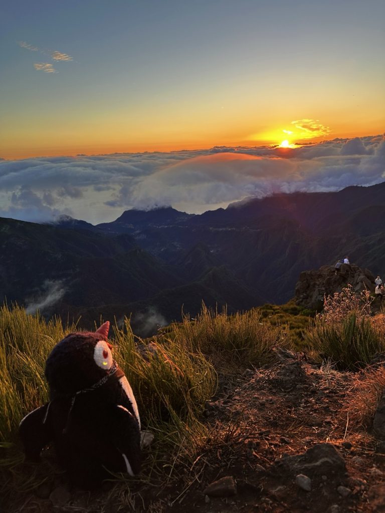 Sunrise at Miradouro do Juncal
