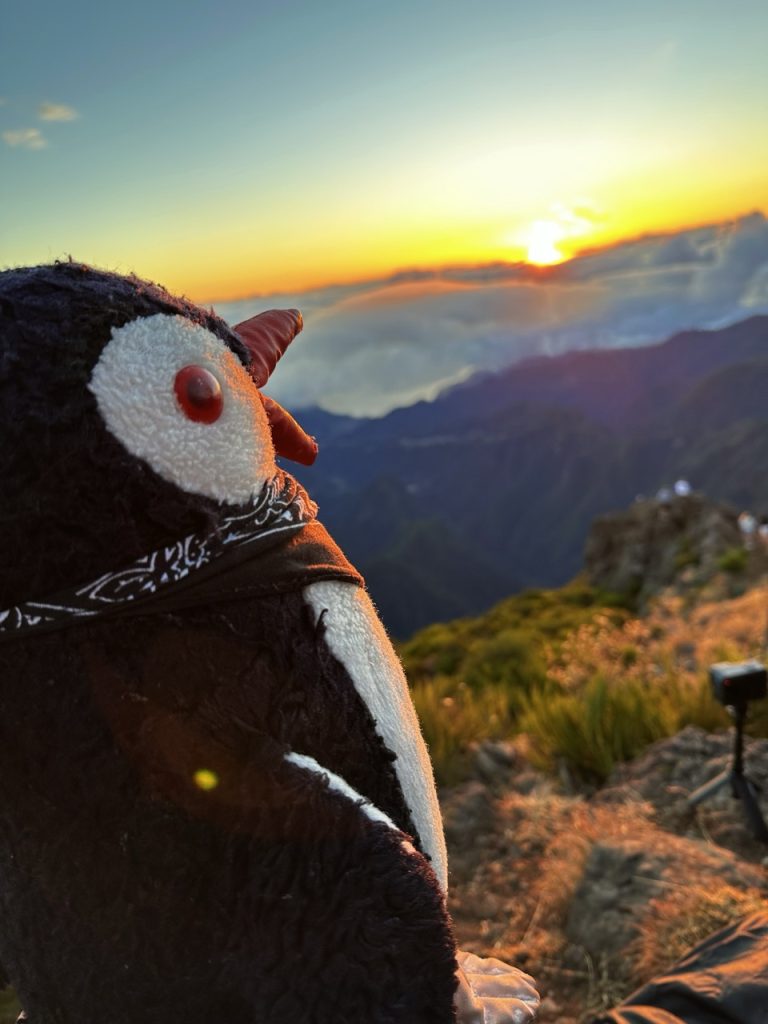 Sunrise at Miradouro do Juncal