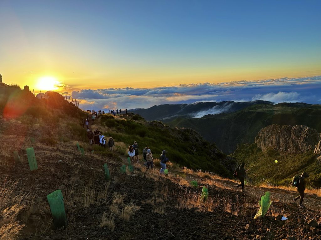 Sunrise at Miradouro do Juncal