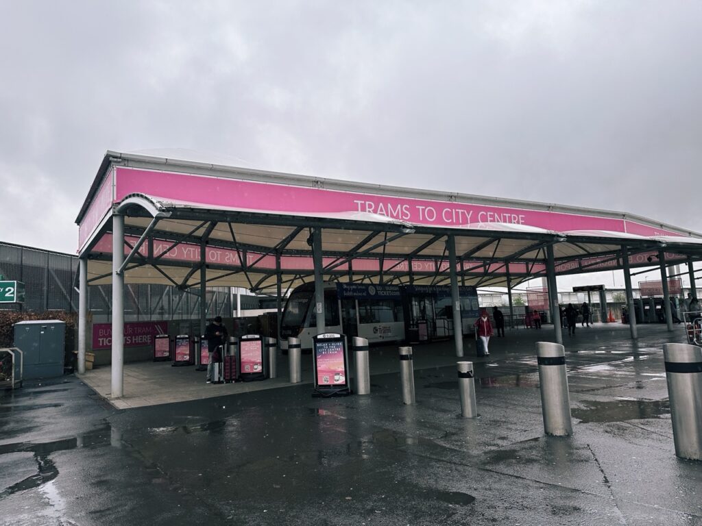 Tram Edinburgh Airport